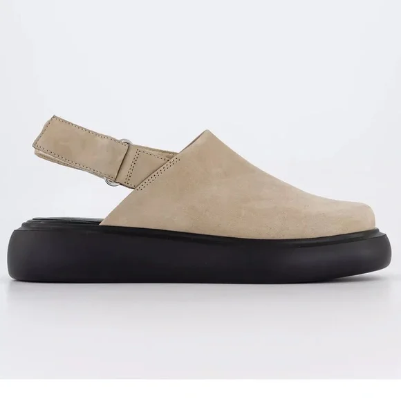 Vagabond Tan and Black Clogs - Picture 11 of 11